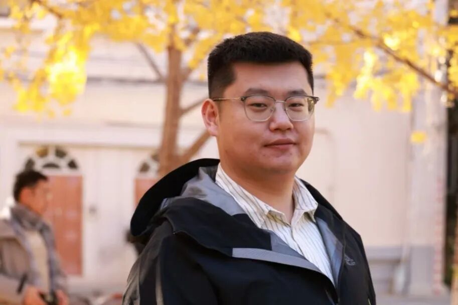 十佳辅导员 | 兰泽龙